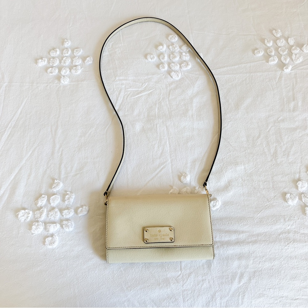 Kate Spade Cream Crossbody Clutch Purse